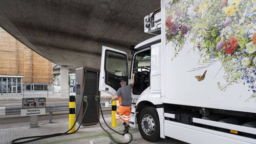 Les camions électriques paieront aussi la redevance poids lourds