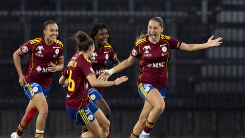 Servette Chênois proche de la finale, Beney brille à Manchester