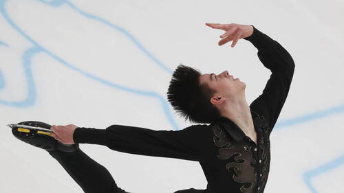 Deux patineurs russes et une bélarusse admis