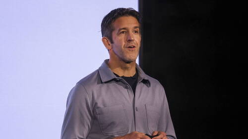 Apple: John Ternus remplacera Tim Cook début septembre