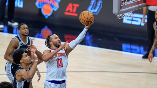 Les Spurs commencent mal la finale face aux Knicks
