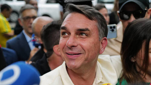 Présidentielle au Brésil: Bolsonaro devant Lula au 1er tour