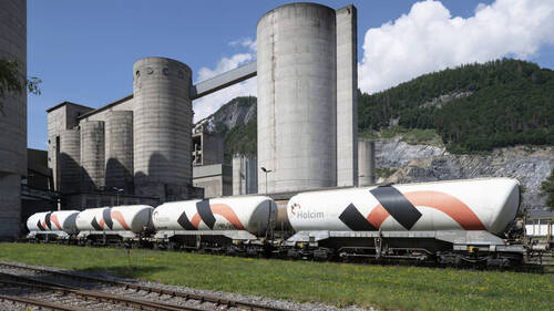 Holcim relève ses ambitions après six mois