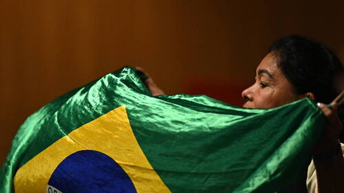 Brésil: des milliers de militants indigènes dans la capitale