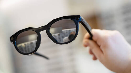 L'UE veut que les lunettes connectées signalent quand elles filment