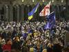 Des dizaines de milliers de manifestants à Tbilissi