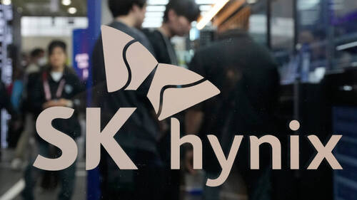 Puces IA: SK hynix lève 26,5 milliards de dollars avant sa cotation