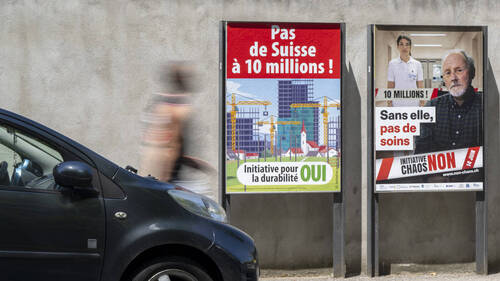 Le peuple suisse se prononce sur l'immigration et le service civil