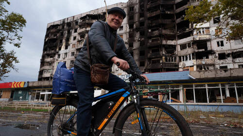 Ukraine: des habitants évacués d'Olechky, en crise humanitaire