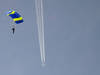 Une Suédoise de 103 ans bat le record du monde de saut en parachute