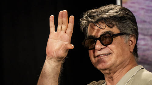 Iran: cinq ans de prison de plus pour le cinéaste Jafar Panahi