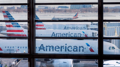 American Airlines creuse sa perte au T3, plombée par le kérosène