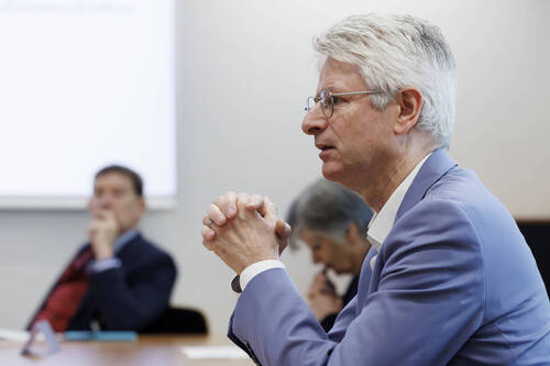 Christian Brunier, directeur général des Services industriels de Genève (SIG), mardi 13 février 2024 à Genève. (KEYSTONE/Salvatore Di Nolfi).