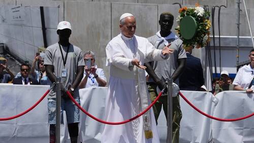 Canaries: le pape dénonce l'indifférence face au sort des migrants