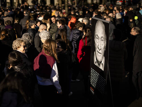 Viola Amherd rend hommage aux victimes de l'Holocauste