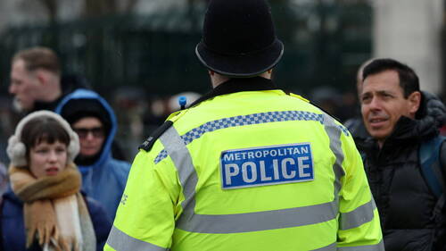 Angleterre: un automobiliste percute des piétons, 7 blessés graves