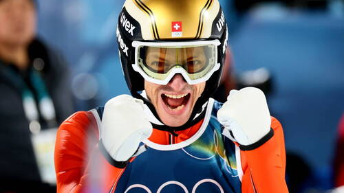 Petit tremplin: Gregor Deschwanden sur le podium