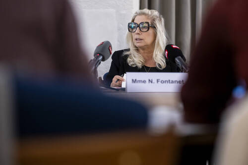 La conseillere d'Etat genevoise, Nathalie Fontanet, s'exprime, sur la presentation du projet de budget 2027, la planification financiere quadriennale (PFQ) 2027-2030 et la mise en œuvre du rapport EcoGe de l'Etat de Geneve, lors d'une conference de presse du Conseil d'Etat genevois in corpore, ce jeudi 17 septembre 2026 a Geneve. (KEYSTONE/Martial Trezzini)