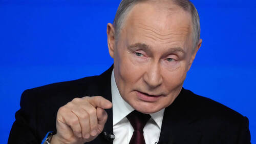 Poutine assure que "la balle est dans le camp" de ses adversaires