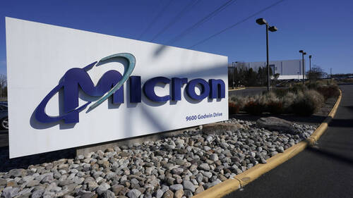 Puces mémoire: résultats records de l'américain Micron