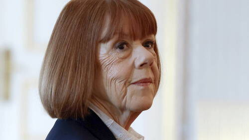 Gisèle Pelicot décorée par le premier ministre espagnol