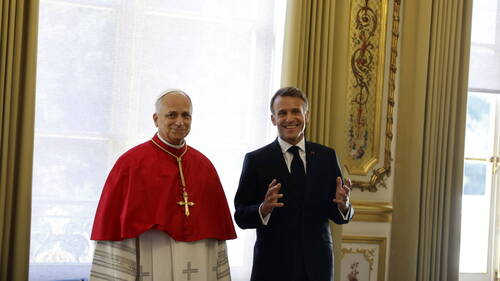 Le pape Léon XIV prône une "juste laïcité" devant Macron