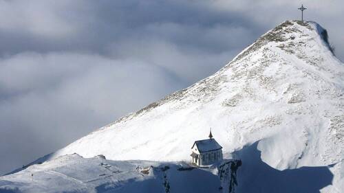 Nidwald: un jeune de 18 ans grièvement blessé dans une avalanche