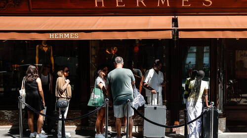 Hermès: bénéfice net stable au 1er semestre