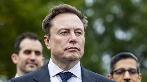 SpaceX emprunte 40 milliards pour financer l'achat de puces IA