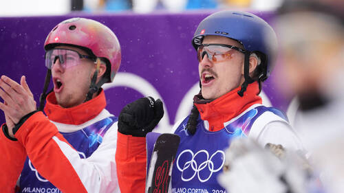 Aerials par équipe: L'argent pour l'équipe de Suisse