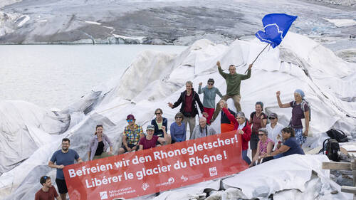 Glacier du Rhône: pétition contre la grotte touristique déposée