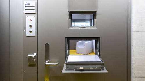 Le Parlement veut une peine de prison à vie plus restrictive