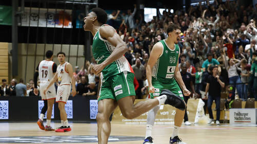 Offurum assomme les Lions au "buzzer"