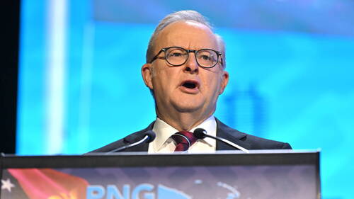 Interdiction des réseaux sociaux: l'Australie "reprend le contrôle"