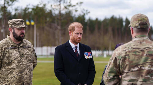 Harry s'initie au déminage en Ukraine, 30 ans après Diana en Angola