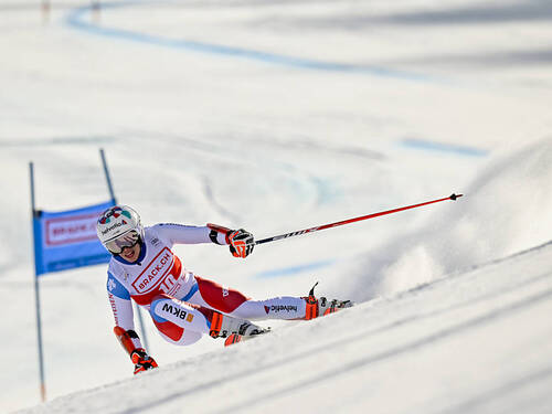 Géant de Lenzerheide: les Suissesses assez loin, Hector mène
