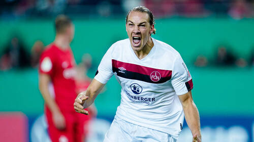 Michael Frey signe à GC