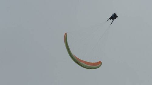 Un parapentiste chute mortellement au-dessus de Vercorin (VS)