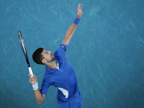 Djokovic se qualifie en quatre sets pour le 3e tour