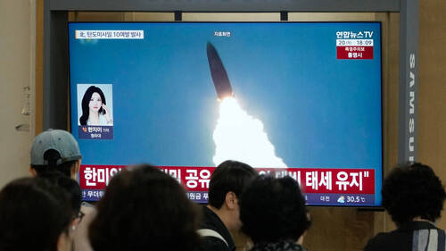 La Corée du Nord tire une dizaine de missiles en mer du Japon