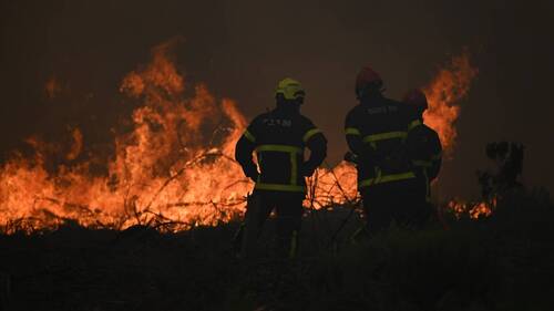 Mégafeu en France: stabilisé mais avec 14 reprises de feu