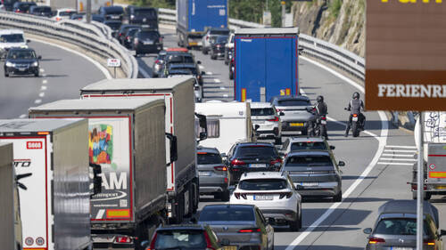 Les voyageurs vers le Sud toujours retardés devant le Gothard