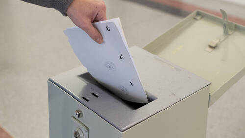 Vers un "non" au vote dès l'âge de 16 ans aux Grisons