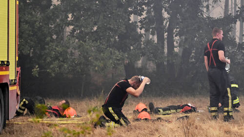 En Gironde, le mégafeu à la merci de la chaleur et des vents