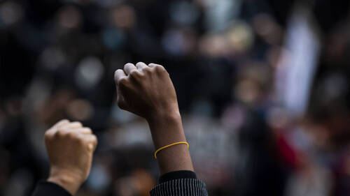 Les cas signalés de racisme en hausse en 2025, notamment à l'école