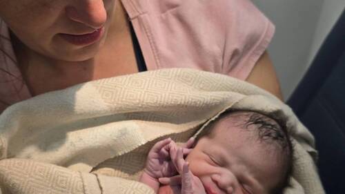 Etats-Unis: une femme accouche en plein vol