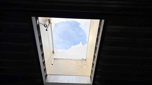 Chute d'un toit à Einsiedeln SZ: deux personnes gravement blessées