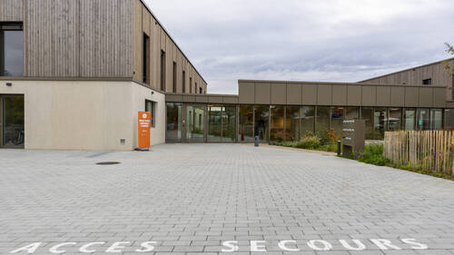 Nouveau centre d'hébergement pour familles et jeunes RMNA à Genève