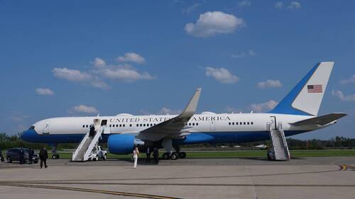 Otan: Trump avait changé d'avion en raison de menaces iraniennes