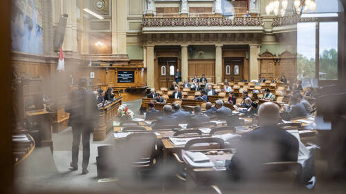 Le financement de la 13e rente AVS passe en conciliation